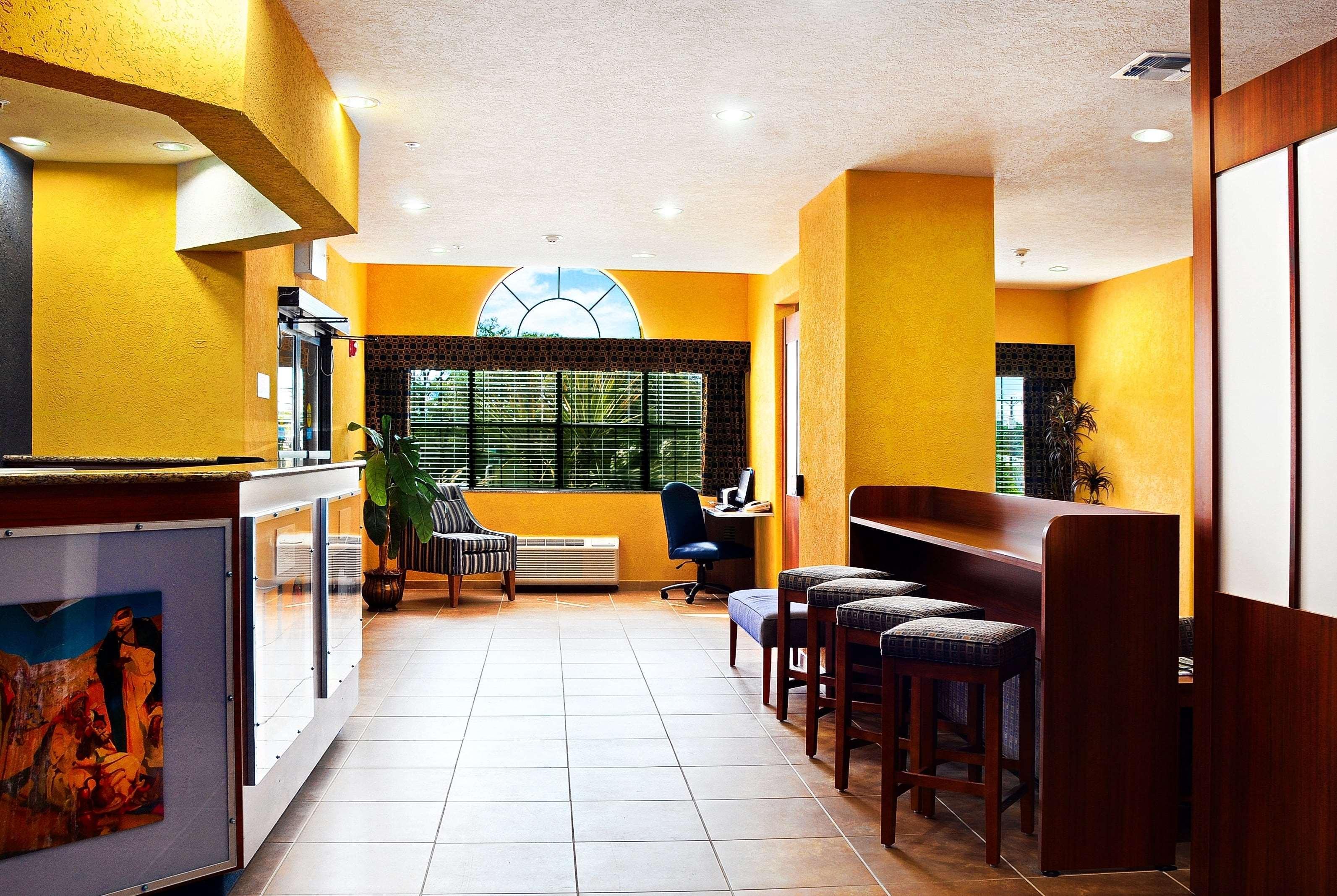 Microtel Inn & Suites By Wyndham New Braunfels I-35 Экстерьер фото